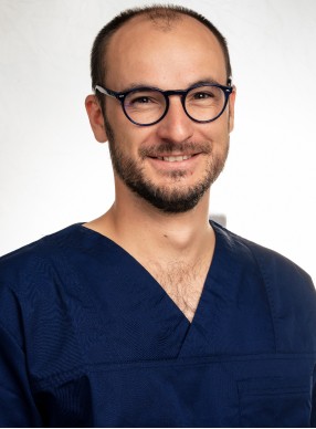 Dr Faure au Cabinet dentaire InnovaDent à Aix-les-Bains
